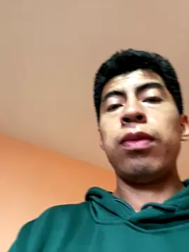 Snapshot of Alexander9827 chatting on November 23, 2025, 2:05 pm Alexander9827 online show from November 23, 2025, 2:05 pm