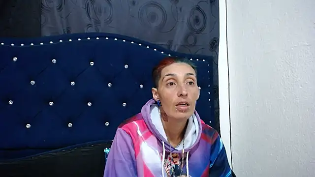 Snapshot of anyu1306 chatting on February 14, 2025, 6:02 am anyu1306 online show from February 14, 2025, 6:02 am