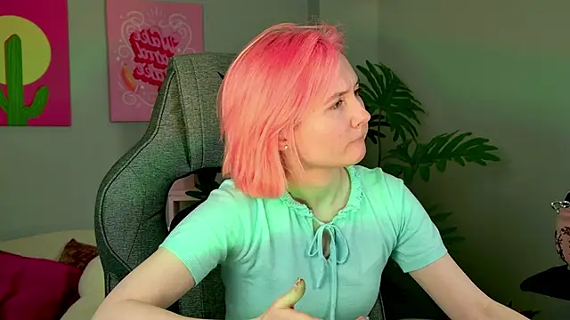 ReiYosimoto online show from September 29, 2025, 11:49 am