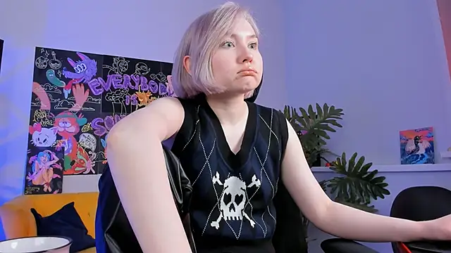 ReiYosimoto online show from February 15, 2025, 6:23 pm