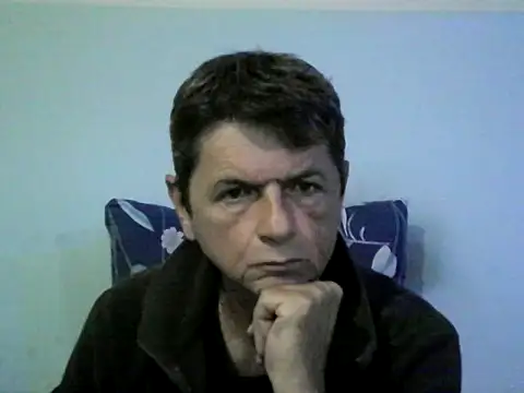 Snapshot of czarek888 chatting on October 5, 2025, 4:53 pm czarek888 online show from October 5, 2025, 4:53 pm