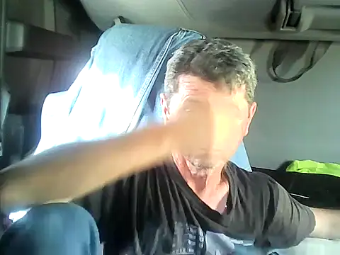 Snapshot of czarek888 chatting on September 13, 2025, 1:33 pm czarek888 online show from September 13, 2025, 1:33 pm