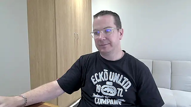 BrettJ81 online show from January 13, 2026, 11:25 am