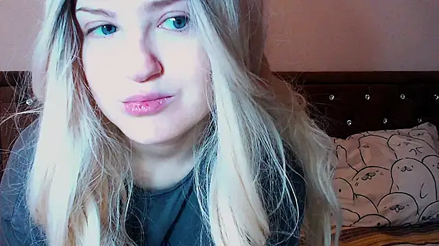 Sara4uu online show from November 29, 2025, 2:34 am