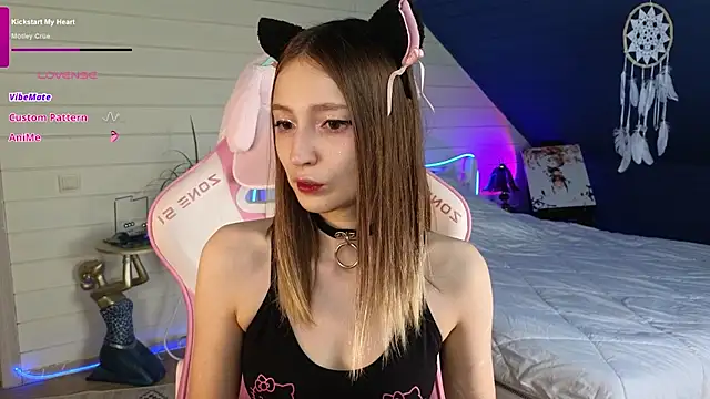Snapshot of Evie_Ro chatting on June 25, 2026, 1:16 pm Evie Ro online show from June 25, 2026, 1:16 pm