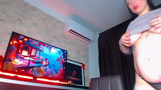 Snapshot of Laya_Moon chatting on October 28, 2025, 8:46 am Laya Moon online show from October 28, 2025, 8:46 am