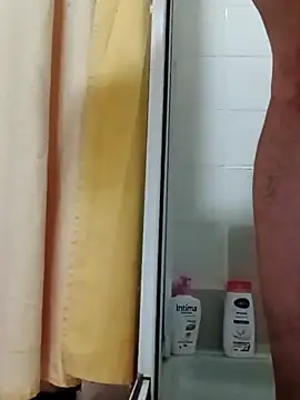 Snapshot of JOHANNA9MOI02 chatting on October 6, 2025, 1:51 am JOHANNA9MOI02 online show from October 6, 2025, 1:51 am