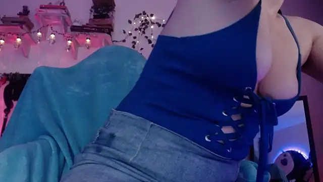 Eve Blue77 online show from September 12, 2025, 2:01 am