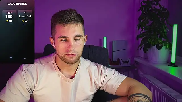 Sweeet  boy online show from October 7, 2025, 8:43 pm