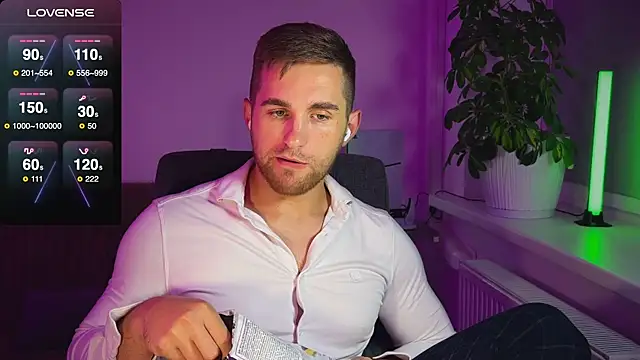 Sweeet  boy online show from October 10, 2025, 8:31 pm