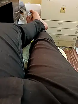 u wan me online show from March 18, 2025, 4:07 am