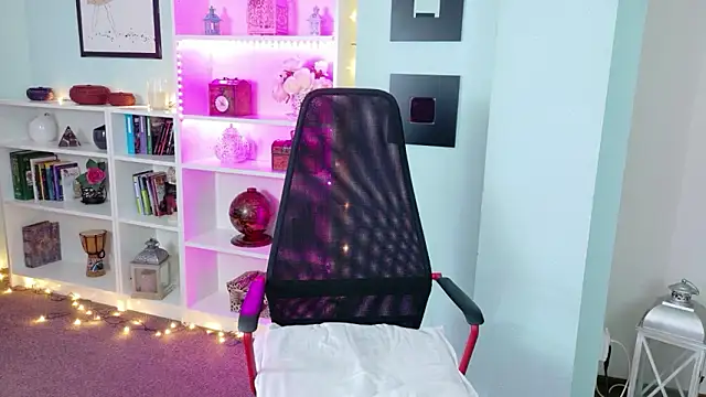 BrianaJoy online show from March 4, 2026, 5:48 am