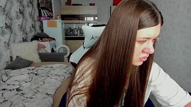 Snapshot of Lis_Kollen chatting on November 11, 2025, 8:20 am Lis Kollen online show from November 11, 2025, 8:20 am