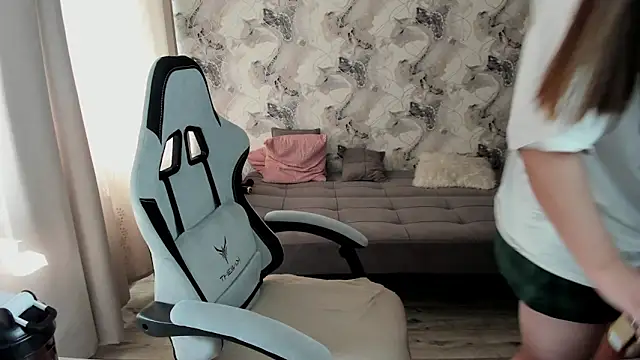 Lis Kollen online show from April 7, 2026, 9:44 am