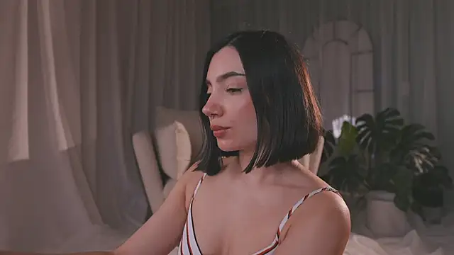 AmyArmstrong online show from April 15, 2026, 11:16 pm