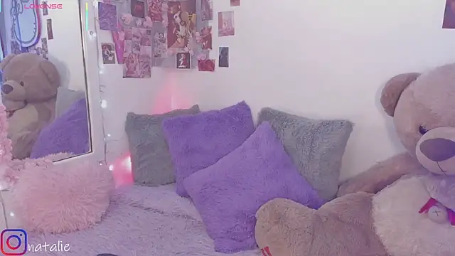 Snapshot of natalie_jaensen chatting on September 18, 2025, 6:44 pm natalie jaensen online show from September 18, 2025, 6:44 pm