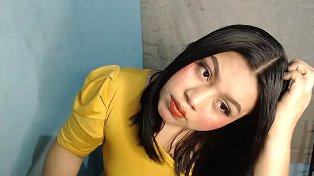 Candy chloee online show from October 11, 2025, 7:42 am