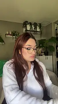 Snapshot of DaniDusan_ chatting on October 7, 2025, 4:41 pm DaniDusan online show from October 7, 2025, 4:41 pm