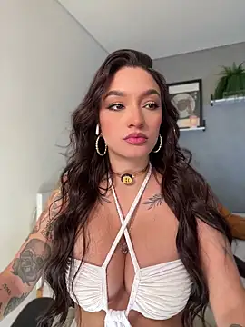 Snapshot of DaniDusan_ chatting on April 20, 2026, 7:37 pm DaniDusan online show from April 20, 2026, 7:37 pm