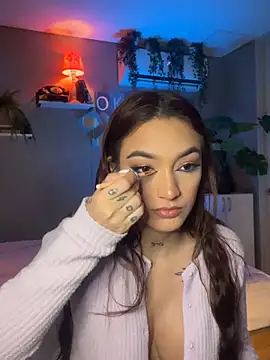 Snapshot of DaniDusan_ chatting on September 22, 2025, 10:32 am DaniDusan online show from September 22, 2025, 10:32 am