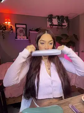 Snapshot of DaniDusan_ chatting on November 3, 2025, 12:09 pm DaniDusan online show from November 3, 2025, 12:09 pm