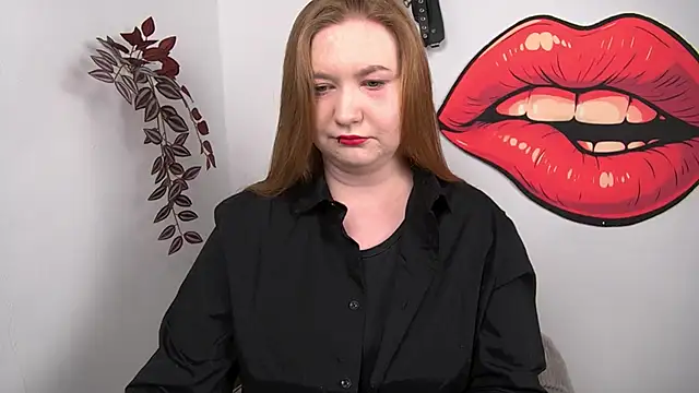 Snapshot of LaraDream chatting on February 4, 2026, 2:23 pm LaraDream online show from February 4, 2026, 2:23 pm