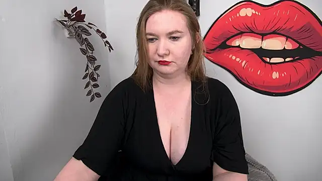 Snapshot of LaraDream chatting on January 7, 2026, 1:38 pm LaraDream online show from January 7, 2026, 1:38 pm