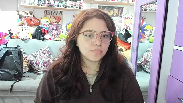 soficammy online show from October 17, 2025, 9:27 pm