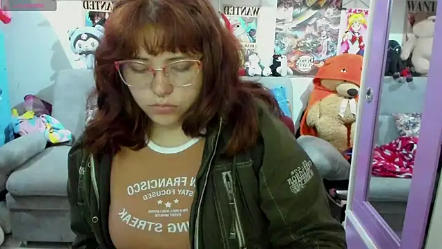 soficammy online show from February 19, 2025, 5:05 am