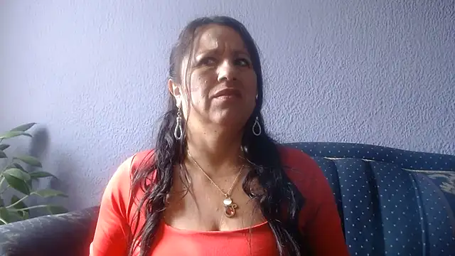 Snapshot of valeriapinter chatting on July 1, 2026, 2:06 pm valeriapinter online show from July 1, 2026, 2:06 pm
