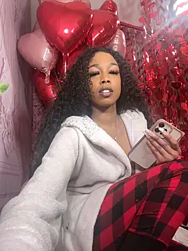 mismialove online show from February 15, 2026, 8:52 pm