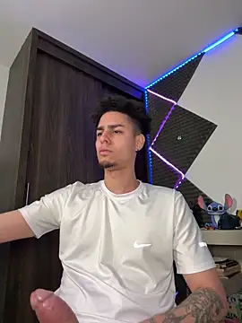 bigryann23 online show from March 30, 2026, 10:44 pm