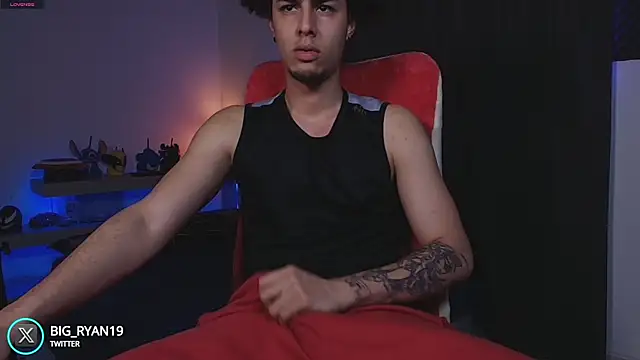 bigryann23 online show from October 14, 2025, 11:47 pm