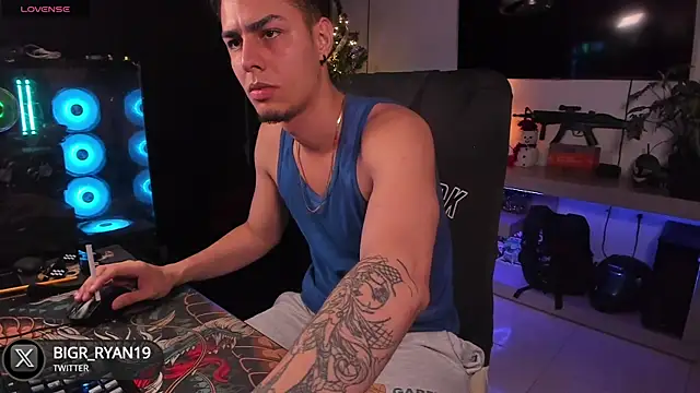 bigryann23 online show from December 21, 2024, 3:14 am