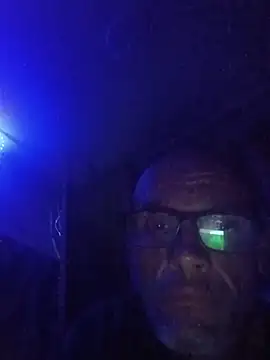 Snapshot of lelandm77 chatting on June 14, 2026, 11:28 pm lelandm77 online show from June 14, 2026, 11:28 pm