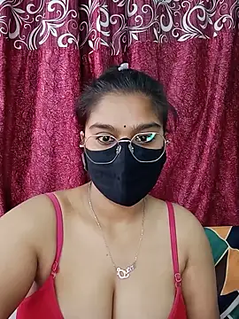 Snapshot of Jasmine_jaaan chatting on May 15, 2026, 4:32 am Jasmine jaaan online show from May 15, 2026, 4:32 am